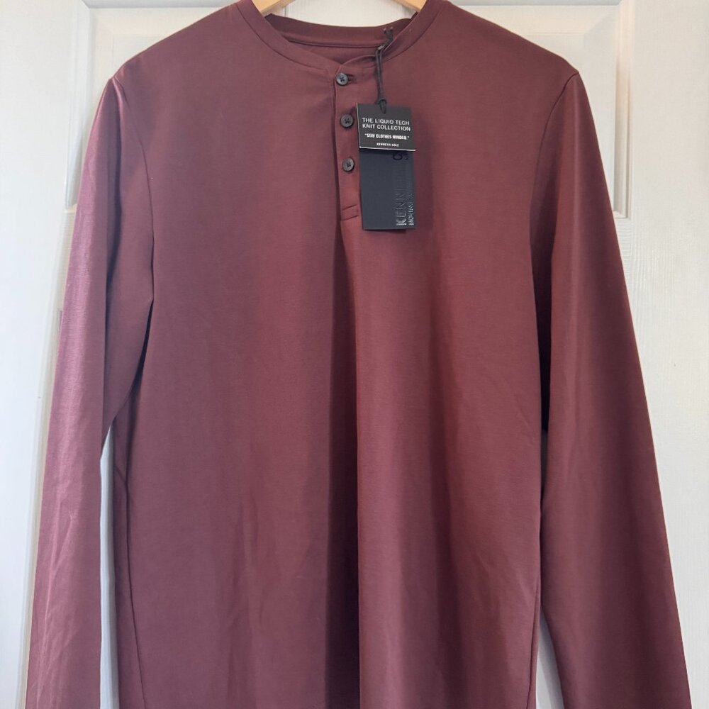 Kenneth Cole Liquid Tech Knit Shirt -Small- Marron/Brown in Color NWT!